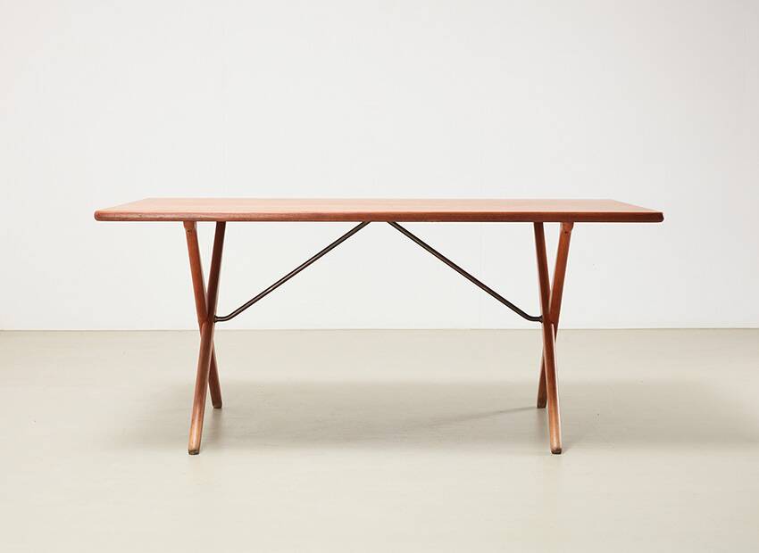 Table à manger AT-303 Sawhorse de Hans Wegner pour Andreas Tuck Danemark 1955