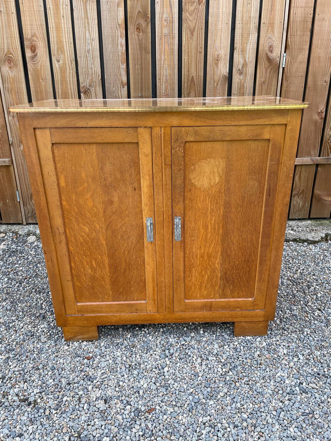 Ancien buffet vintage parisien deux portes