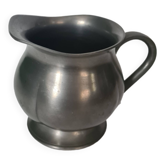 Petit pot à lait en Etain