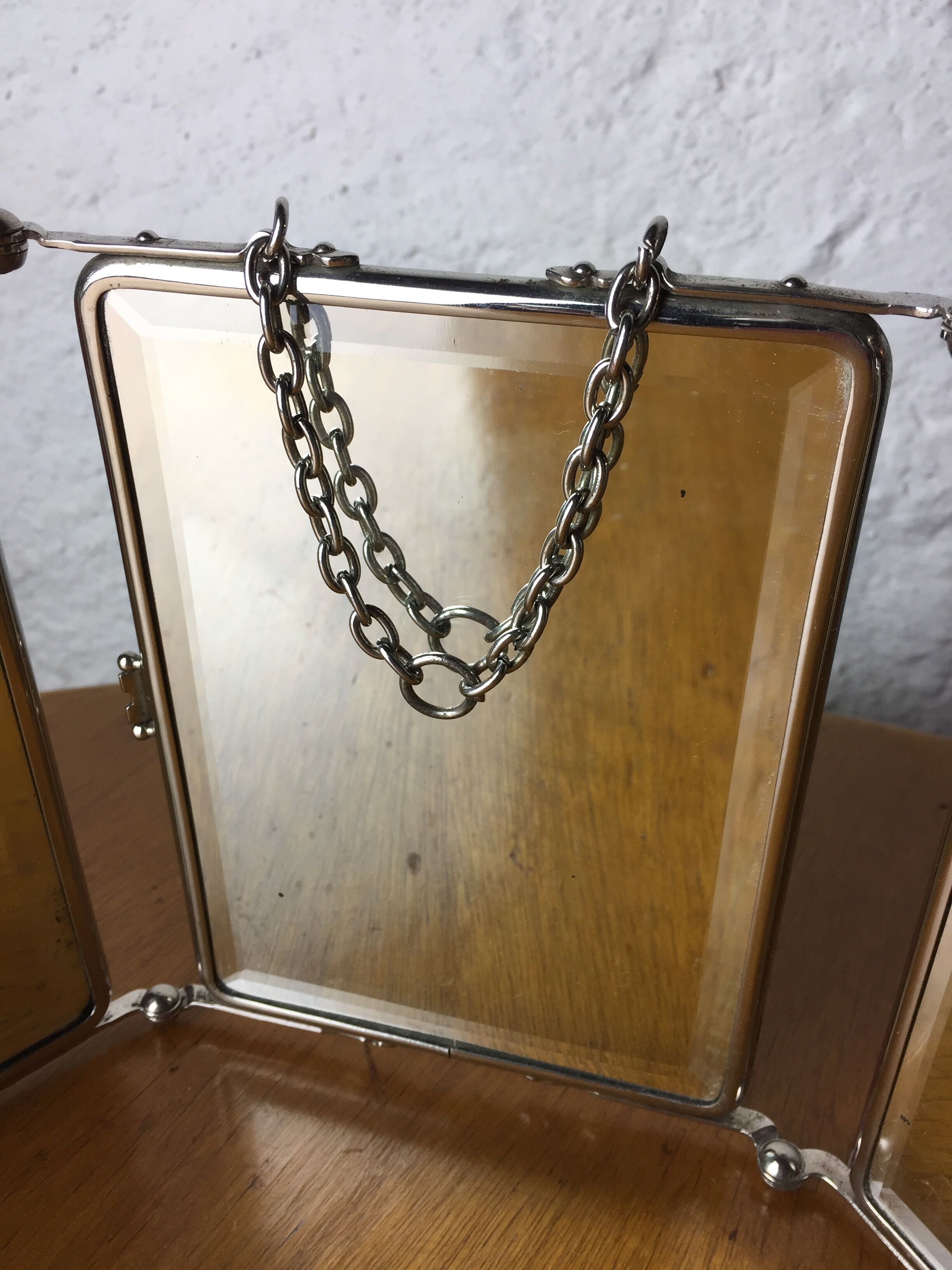 Triptych barber mirror