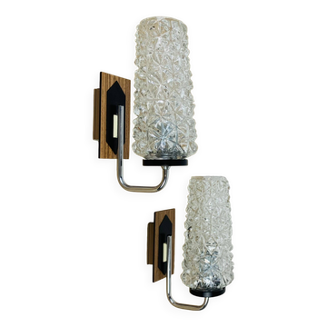 Pair of 1950s wall lights with etched glass tulips.
