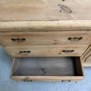 Large English chest of drawers (renovated)
