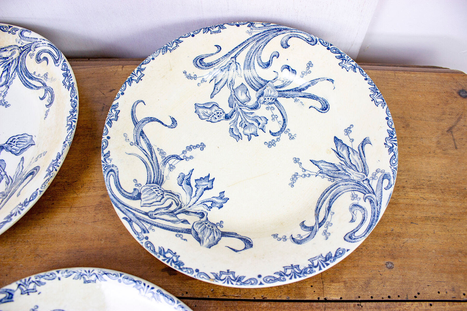 Lot de 8 assiettes plates terre de fer - modèles Iris - Léon Graves - Clairefontaine