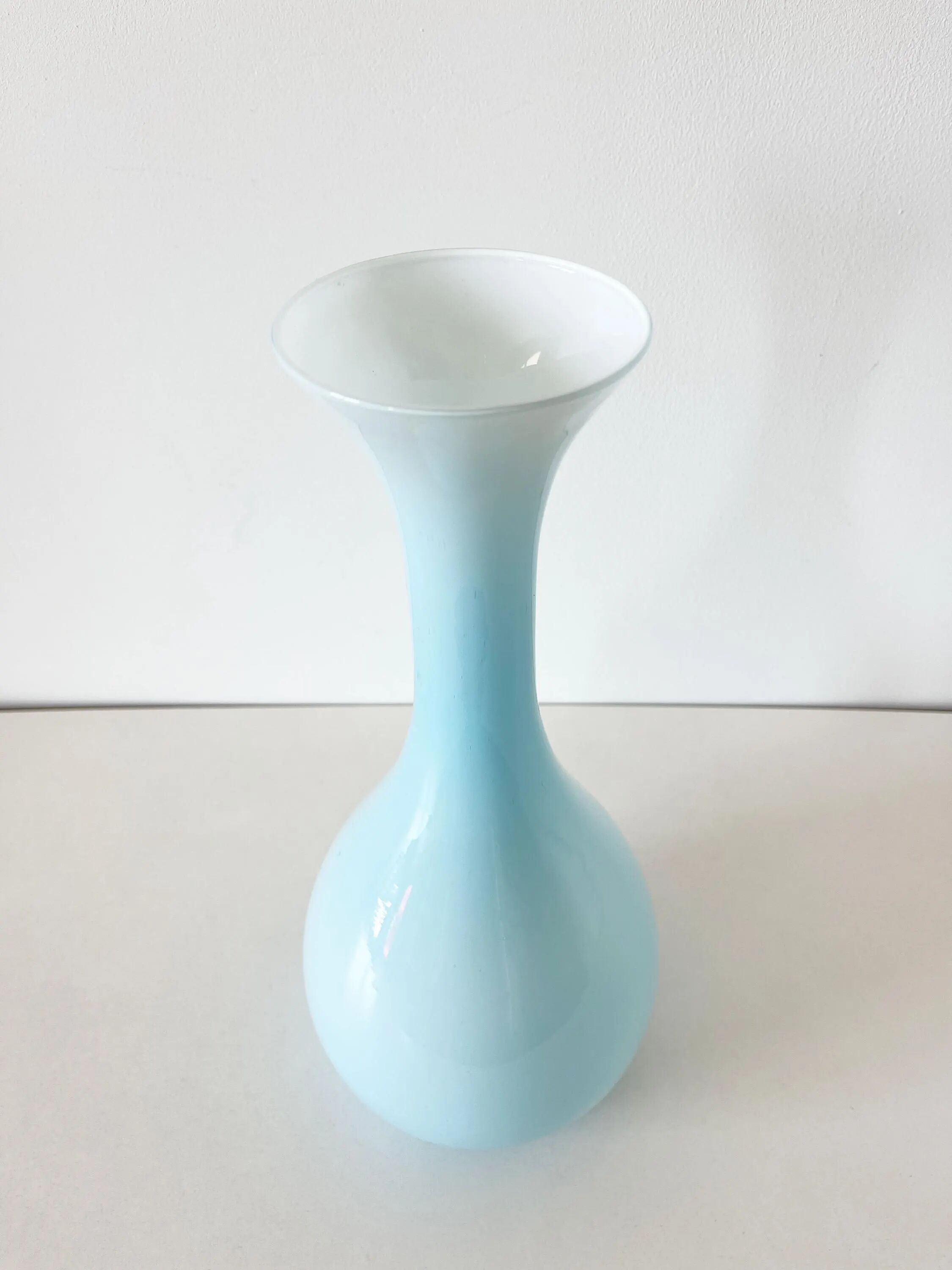 Large Italian vase in turquoise opaline from the 1960s.
