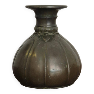 Rare Danish Grace/Art Deco vase model D88 by Just Andersen.