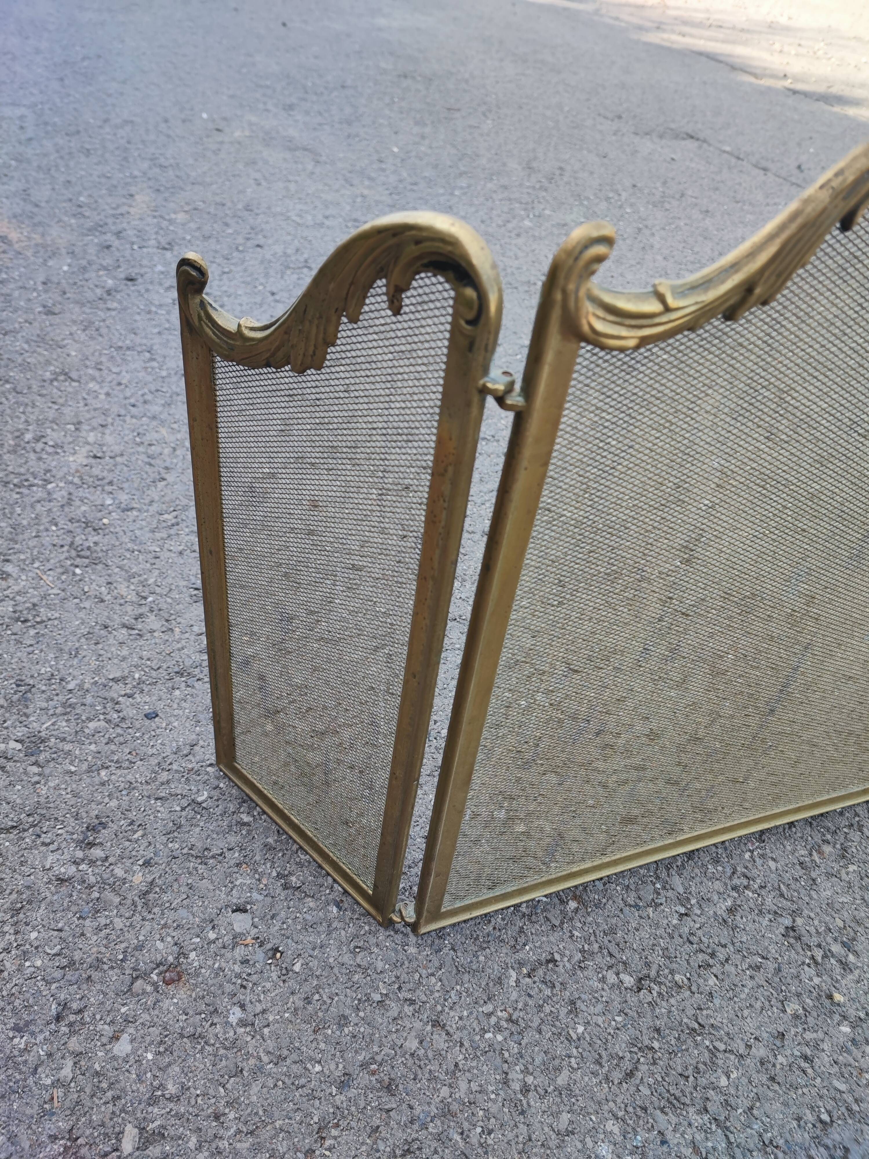 Louis XV style firewall