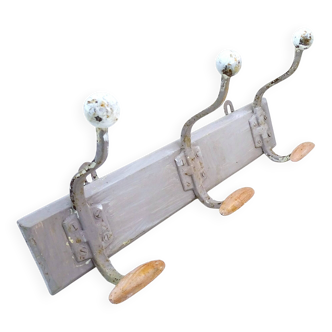 Vintage French metal coat and hat rack with 3 hooks on wooden support, grey chalk paint, vintage clothing hanging storage accessory, France