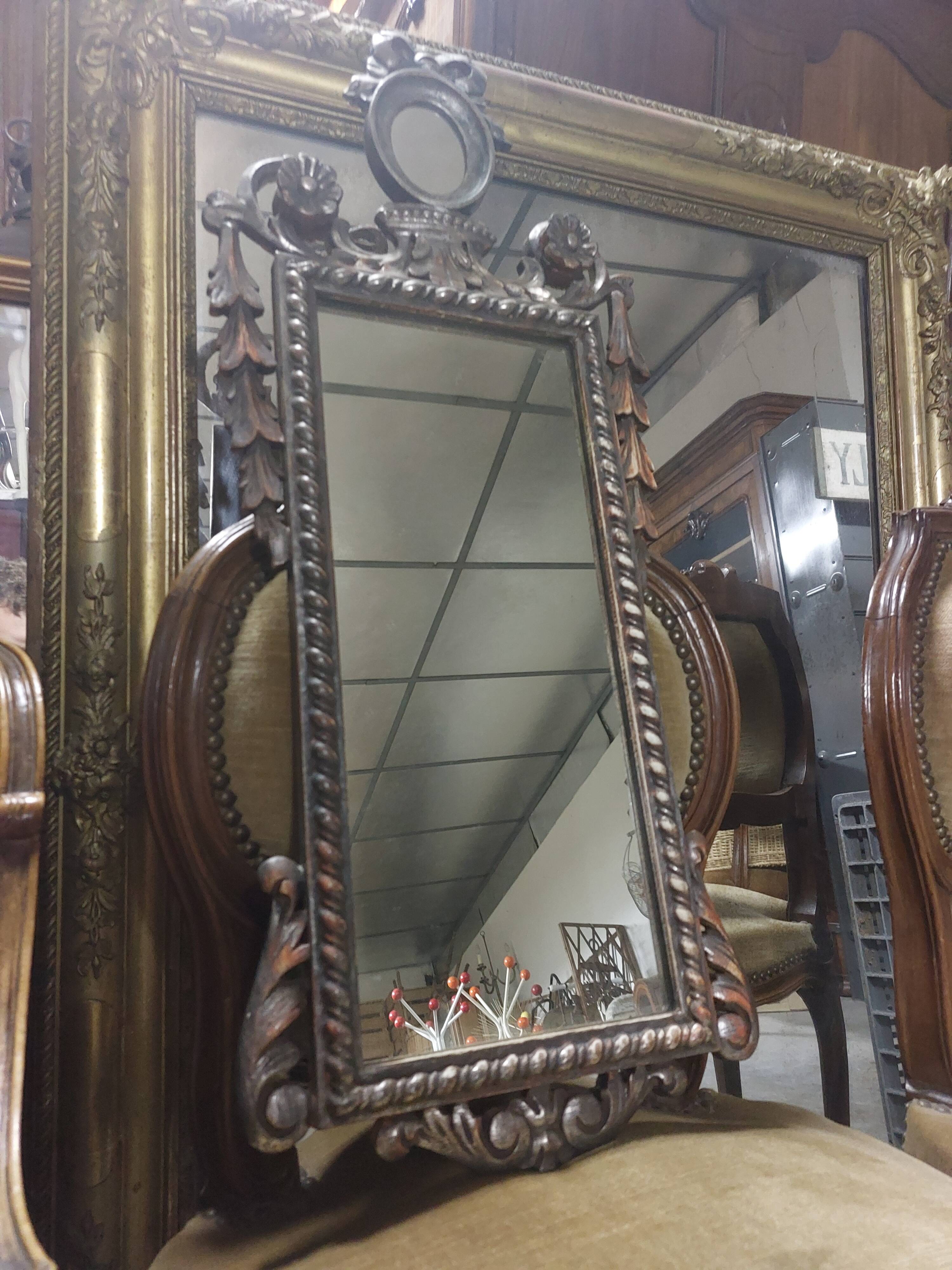 Louis XVI style mirror decorated in wood