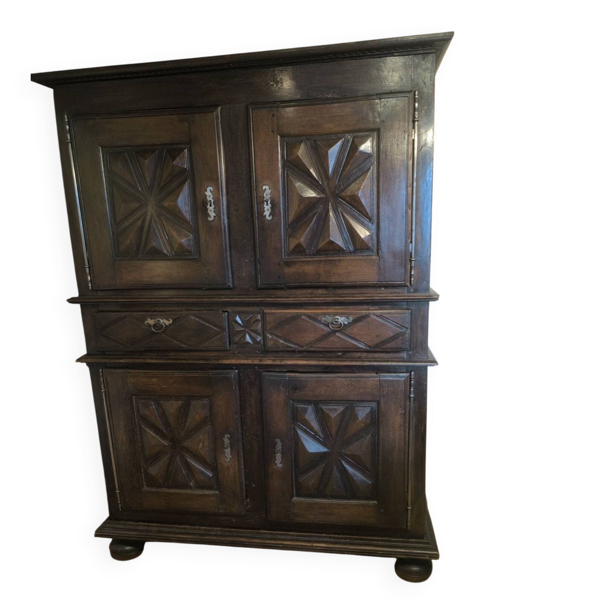 Louis xiii armoire - 17th century decoration with diamond point motif