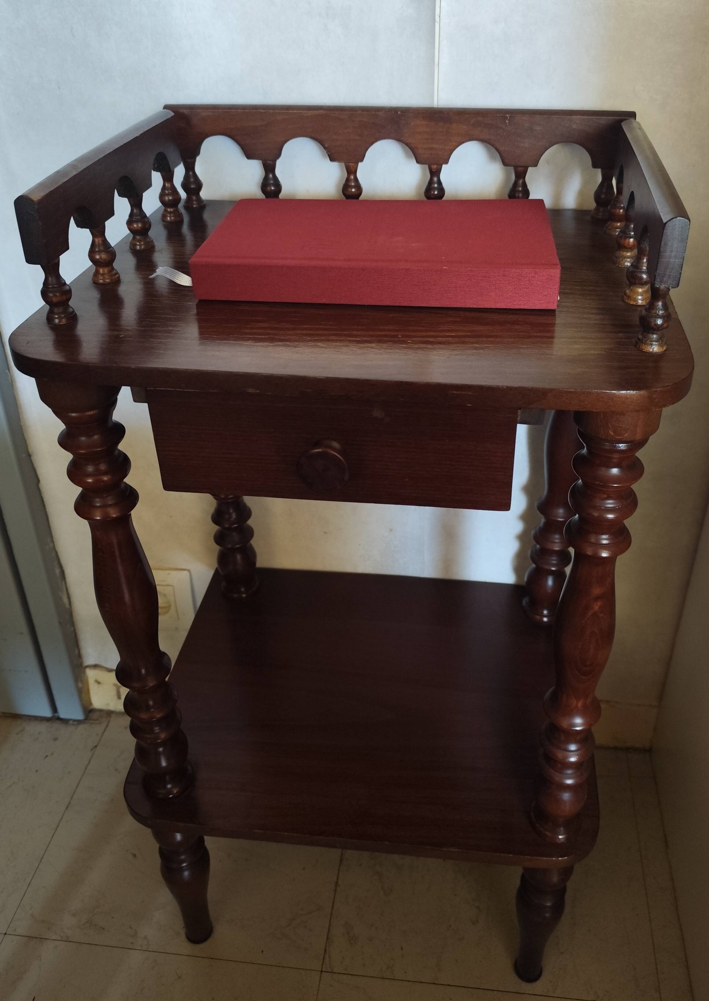 Bedside table