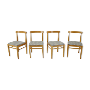 Ensemble de quatre chaises