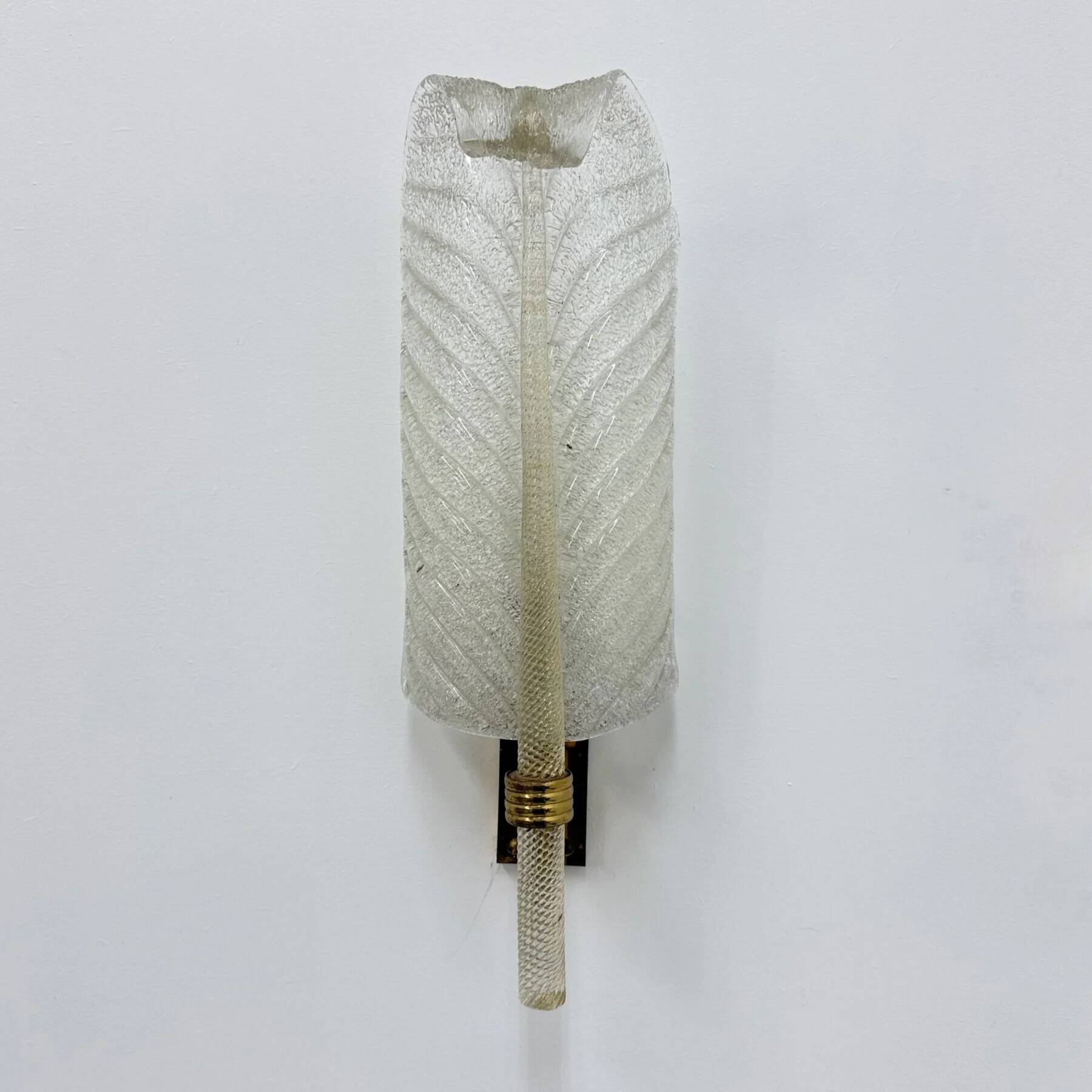 Large Barovier & Toso wall lamp Murano glass leaf, 1970s