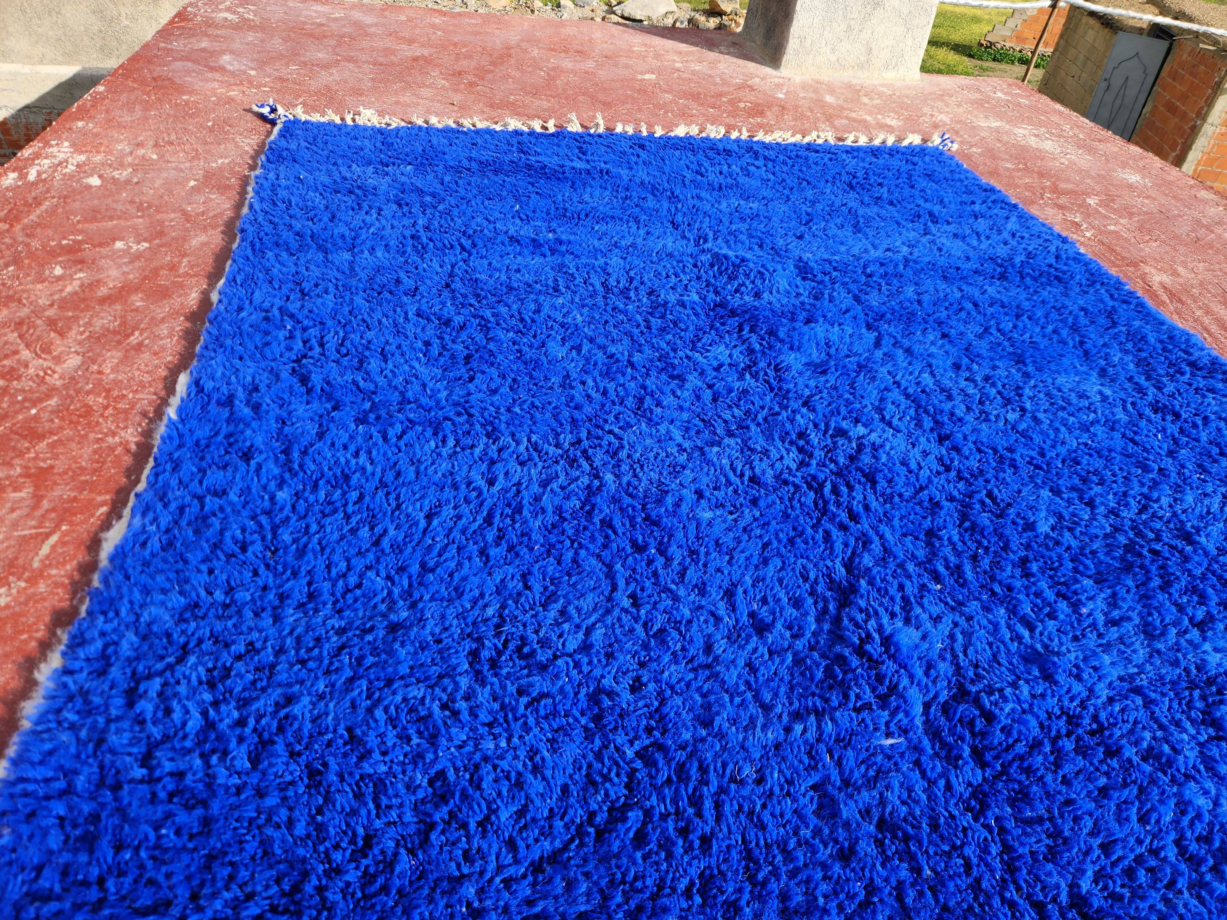 Large Beni Ouarain Berber rug in Majorelle blue, 300x200 cm – thick wool