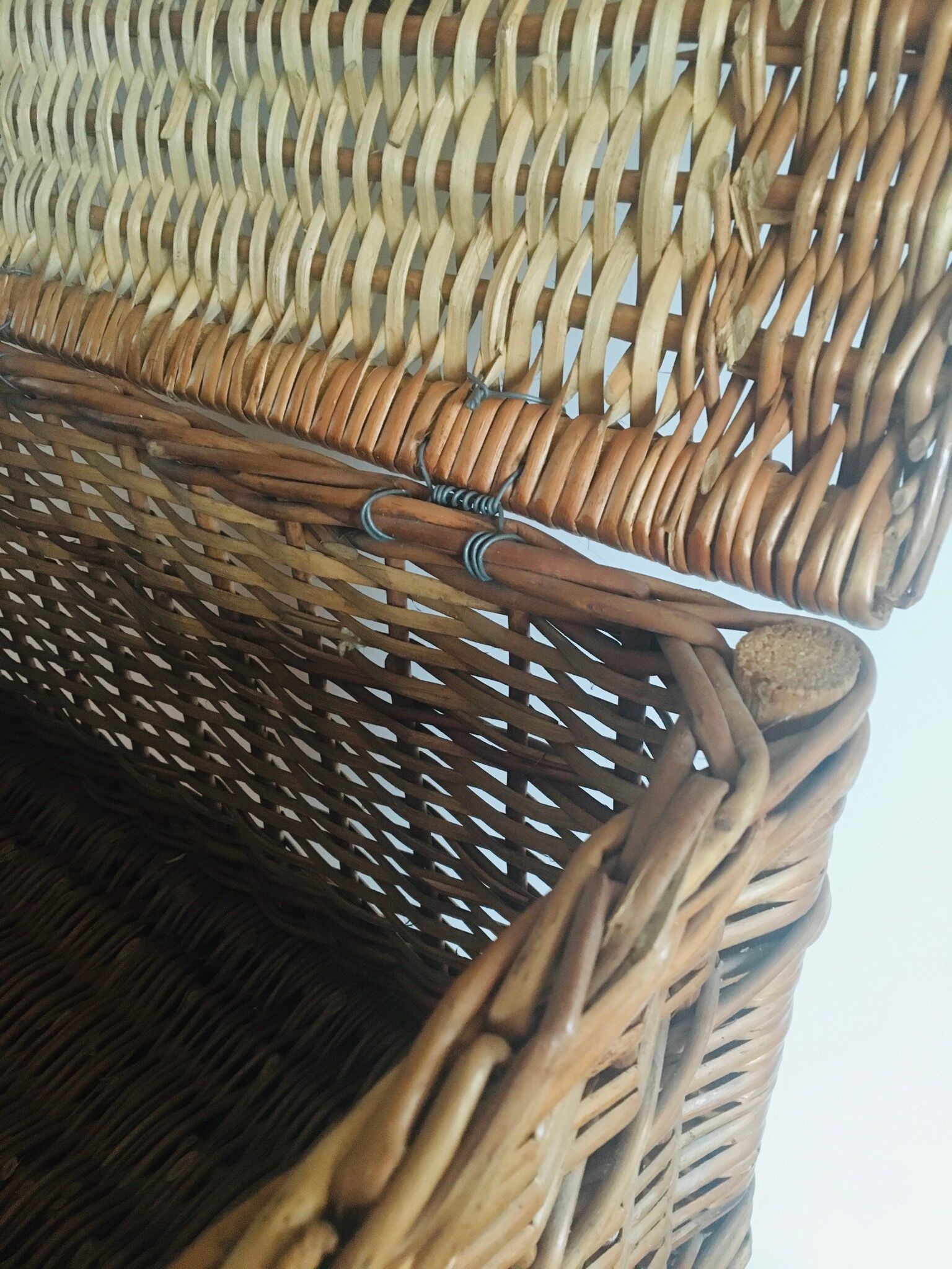 Wicker trunk