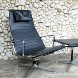 Lounge Chair Chair EA124 - Ottoman EA125 by Charles - Ray Eames for Herman Miller 1960s