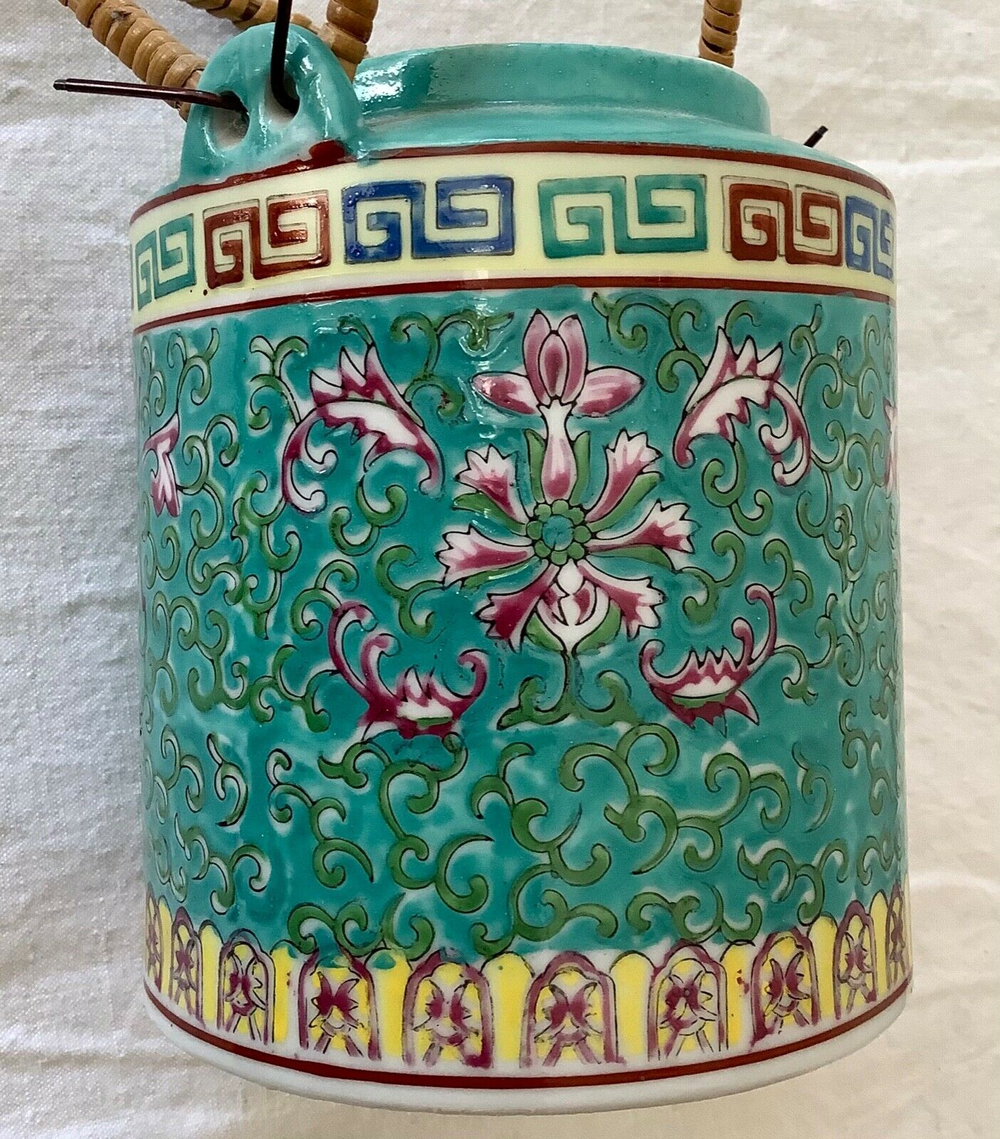 Porcelain teapot enamelled decorations made in Japan