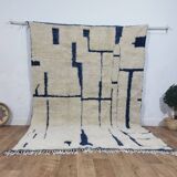 Tapis berbère marocain en laine écru et bleu – 283 x 188 cm