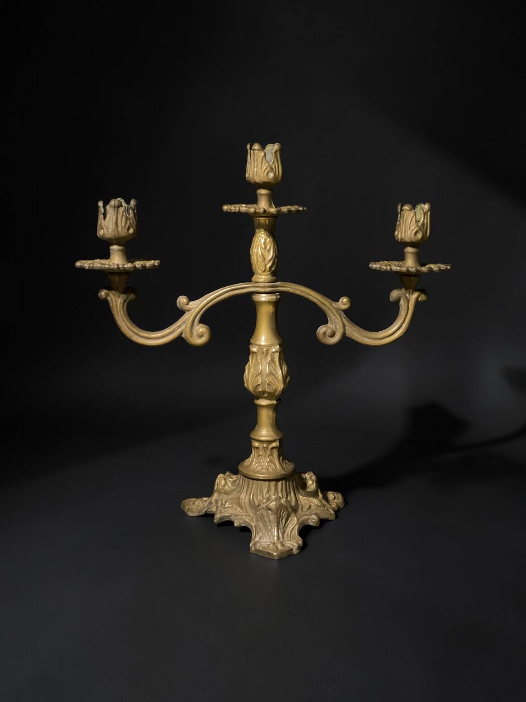 Pair of Napoleon III candelabra in brass, 19th century