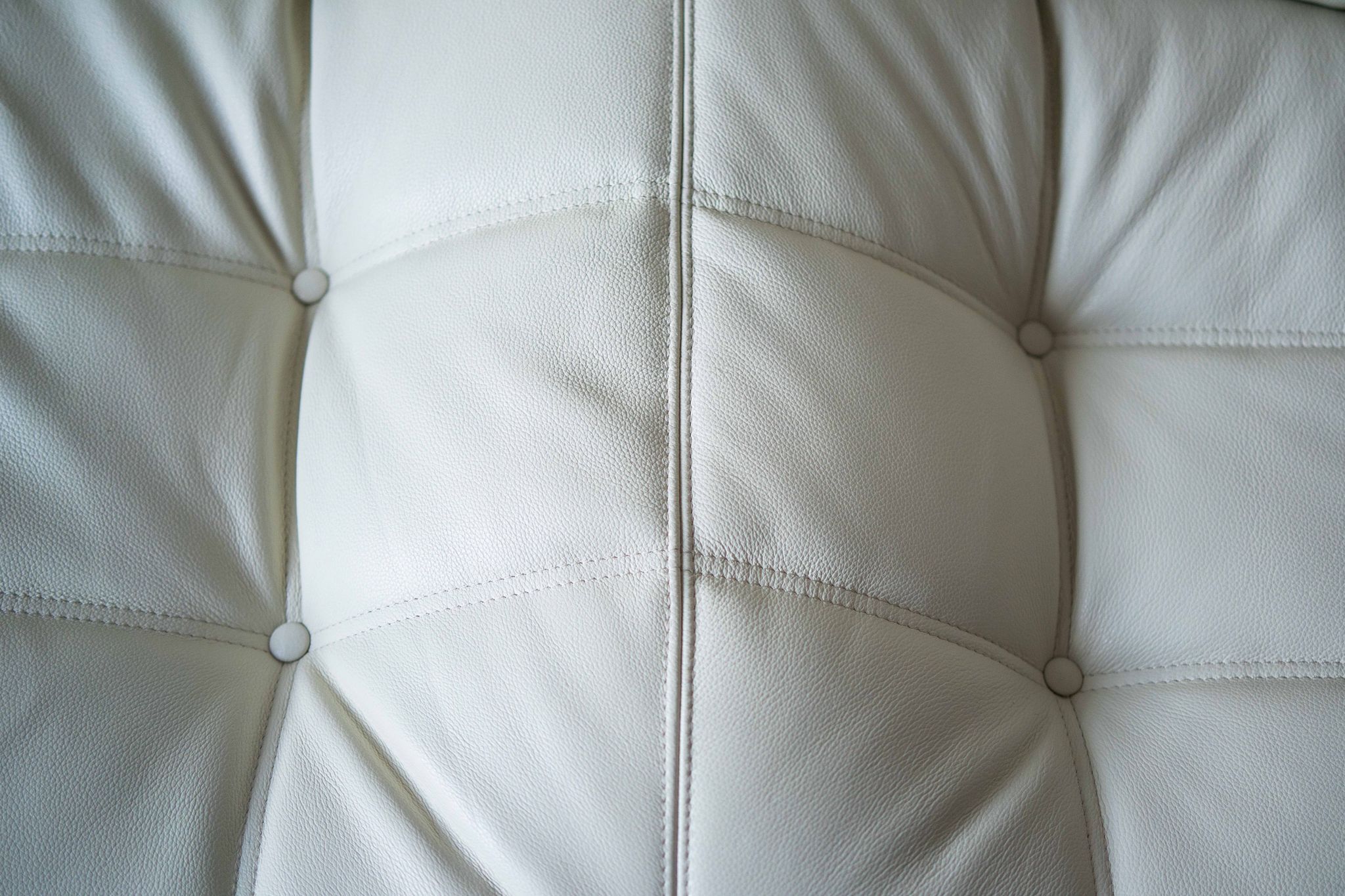 Vintage Leather Kashima Sofa in White Leather by Michel Ducaroy for Ligne Roset, 1980s