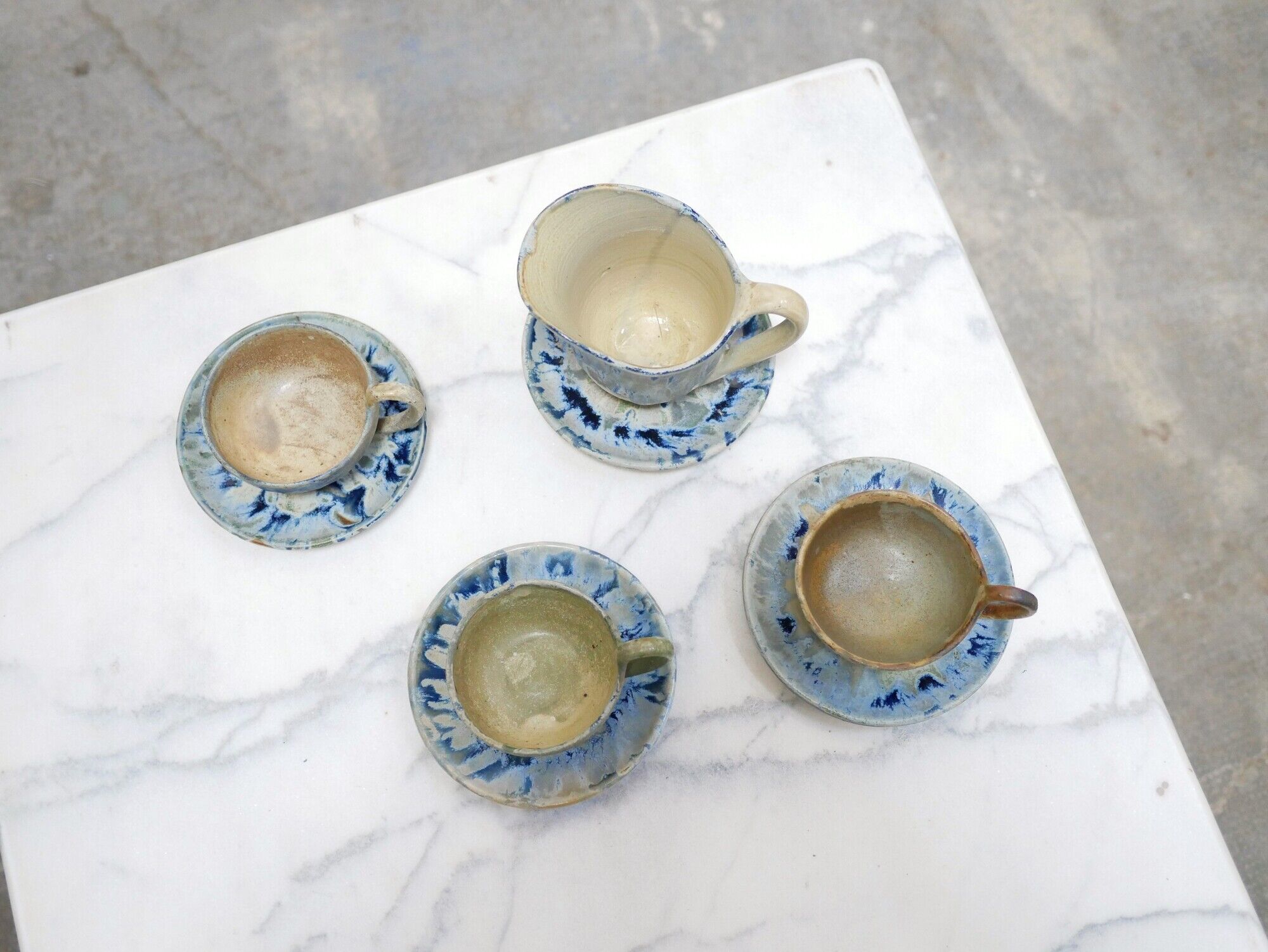 Series of 3 cups, a milk jar and 4 antique porcelain saucers