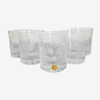 Série de 5 verres à whisky en cristal ciselé