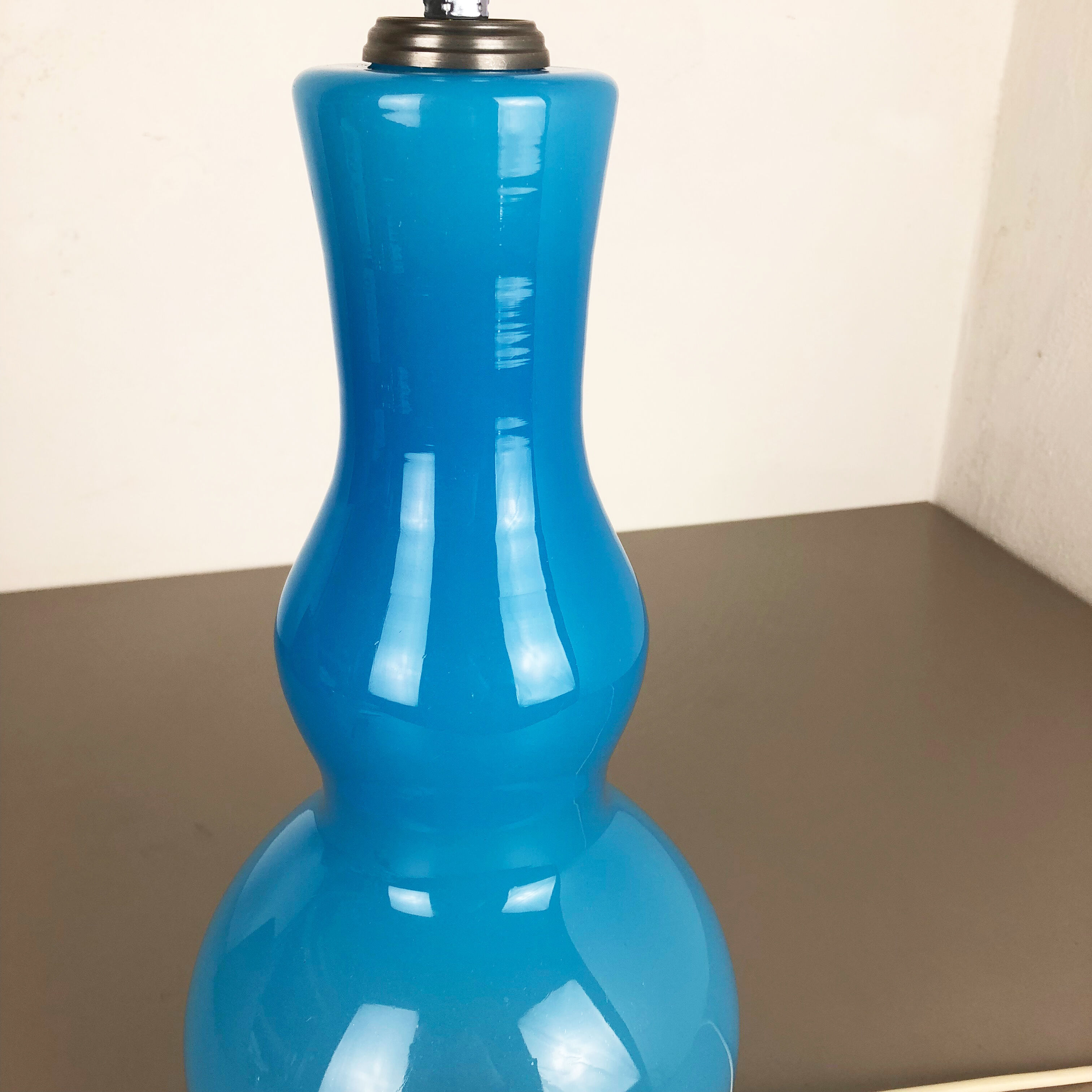 Opaline Murano glass table desk light made by Cenedese Vetri Italy, 1960s