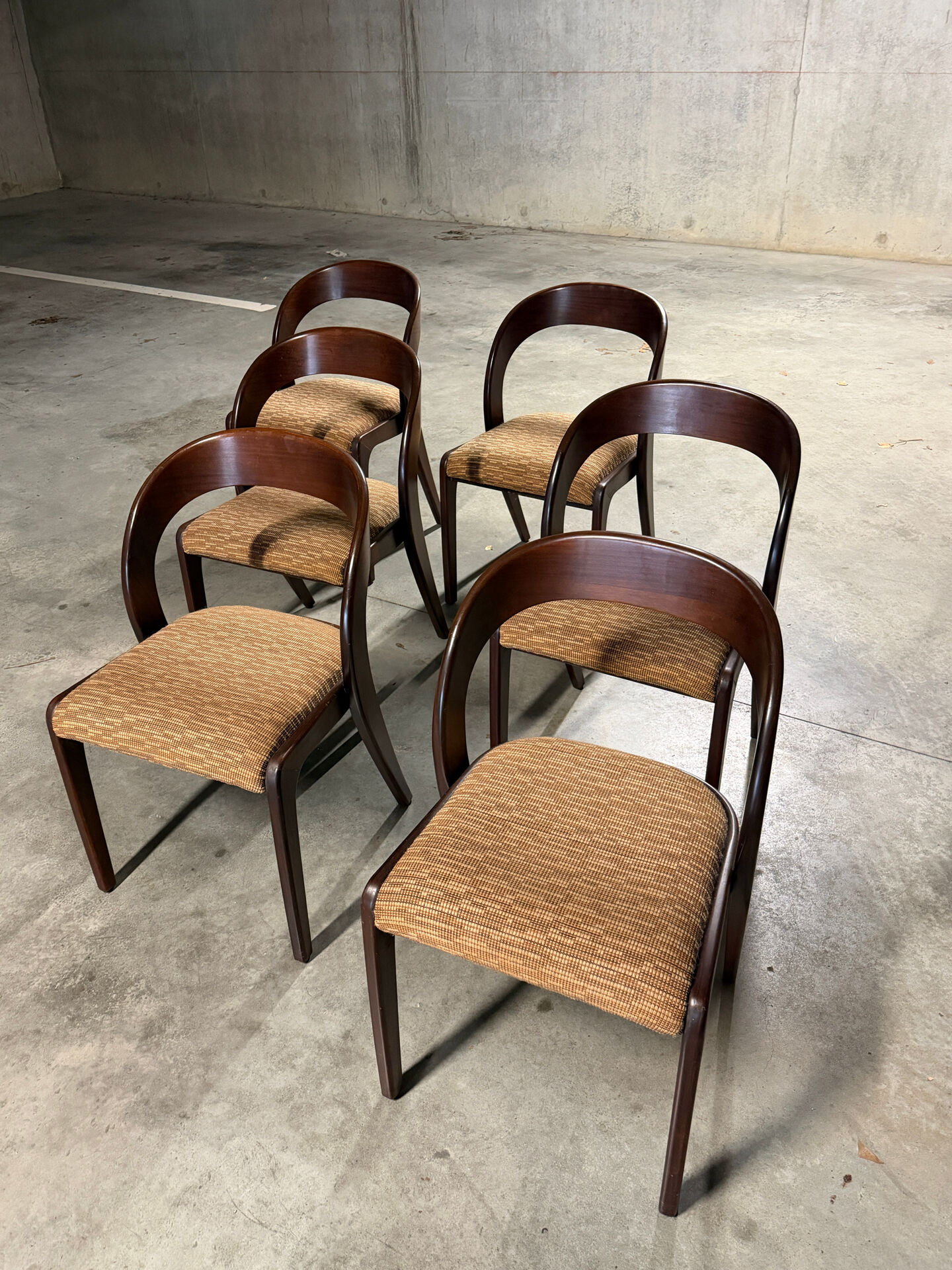 Set of 6 "Gondole" chairs by Baumann from the 1960s.