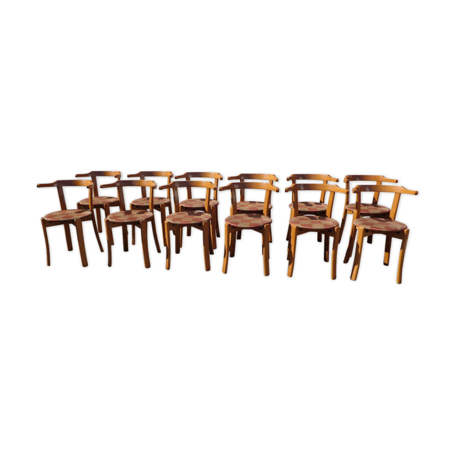Set of 12 armrest chairs