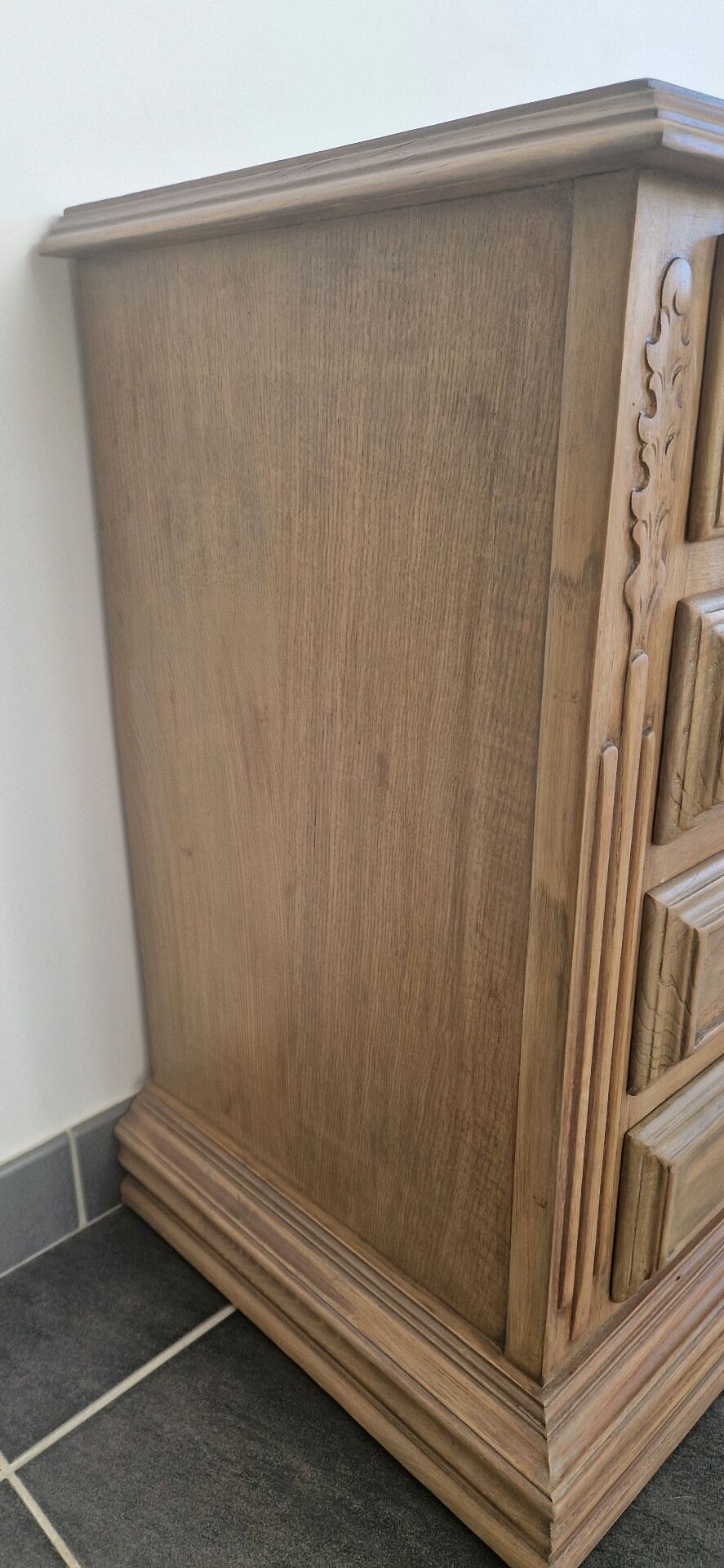 Oak and pine chest of drawers, 1950s.
