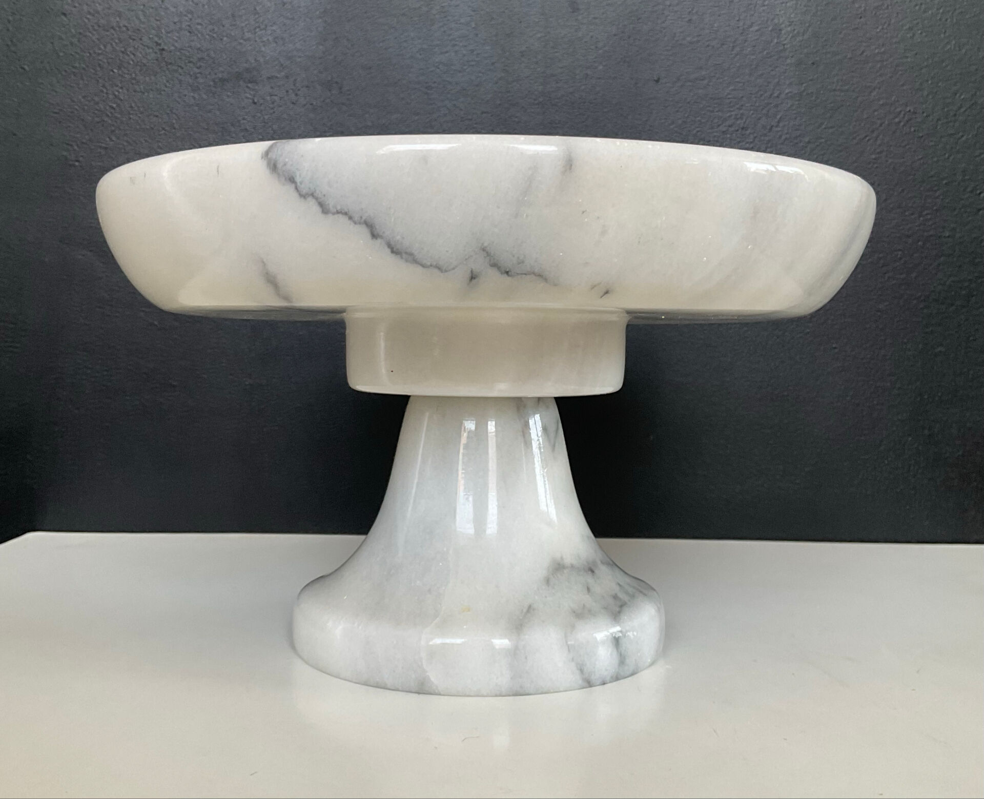Plat sur pied vintage en marbre de carrare