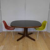 Oval elm table with extension cords