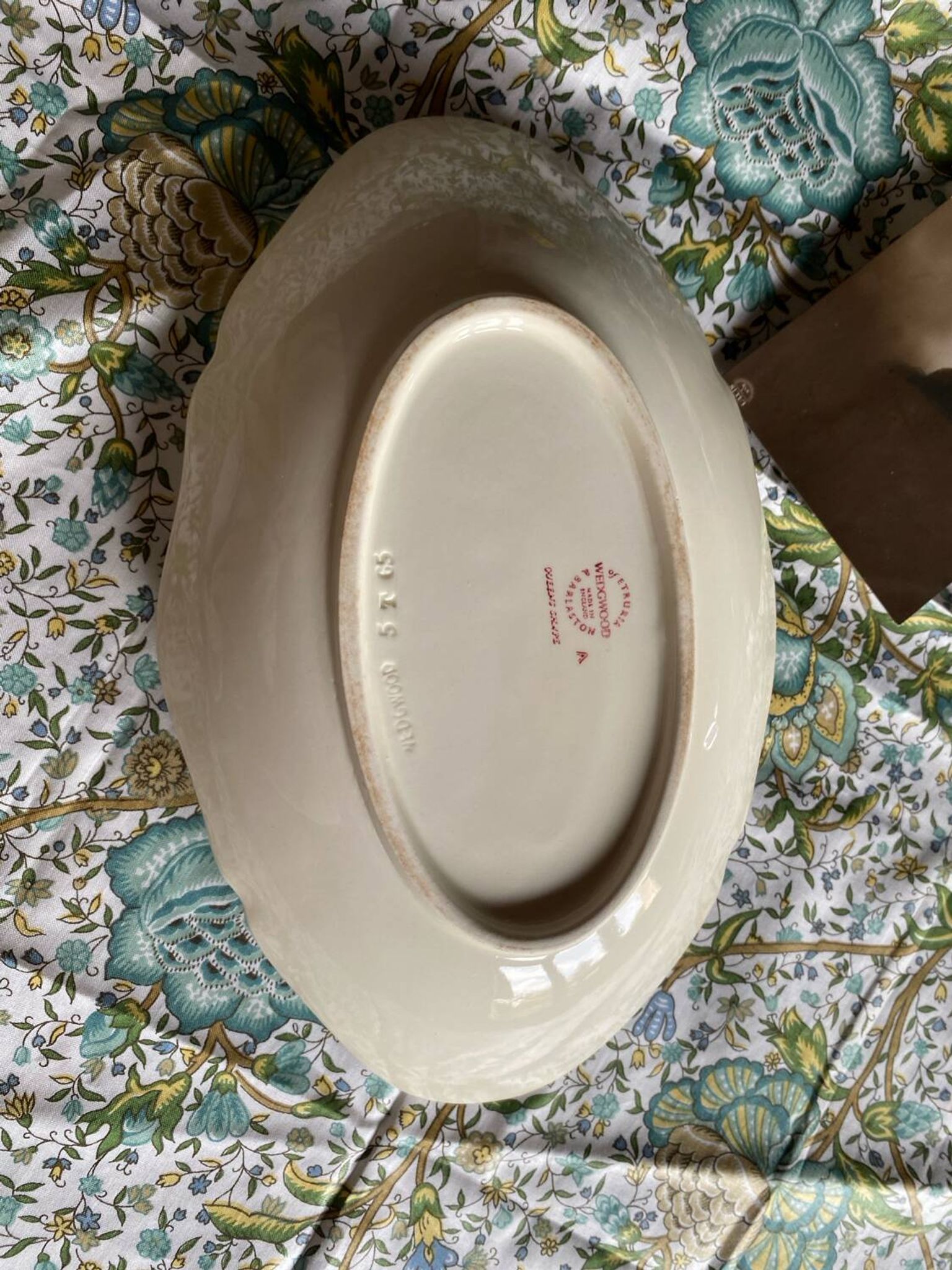 Grand ravier en porcelaine Wedgwood