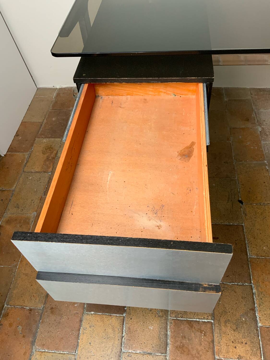70´ desk