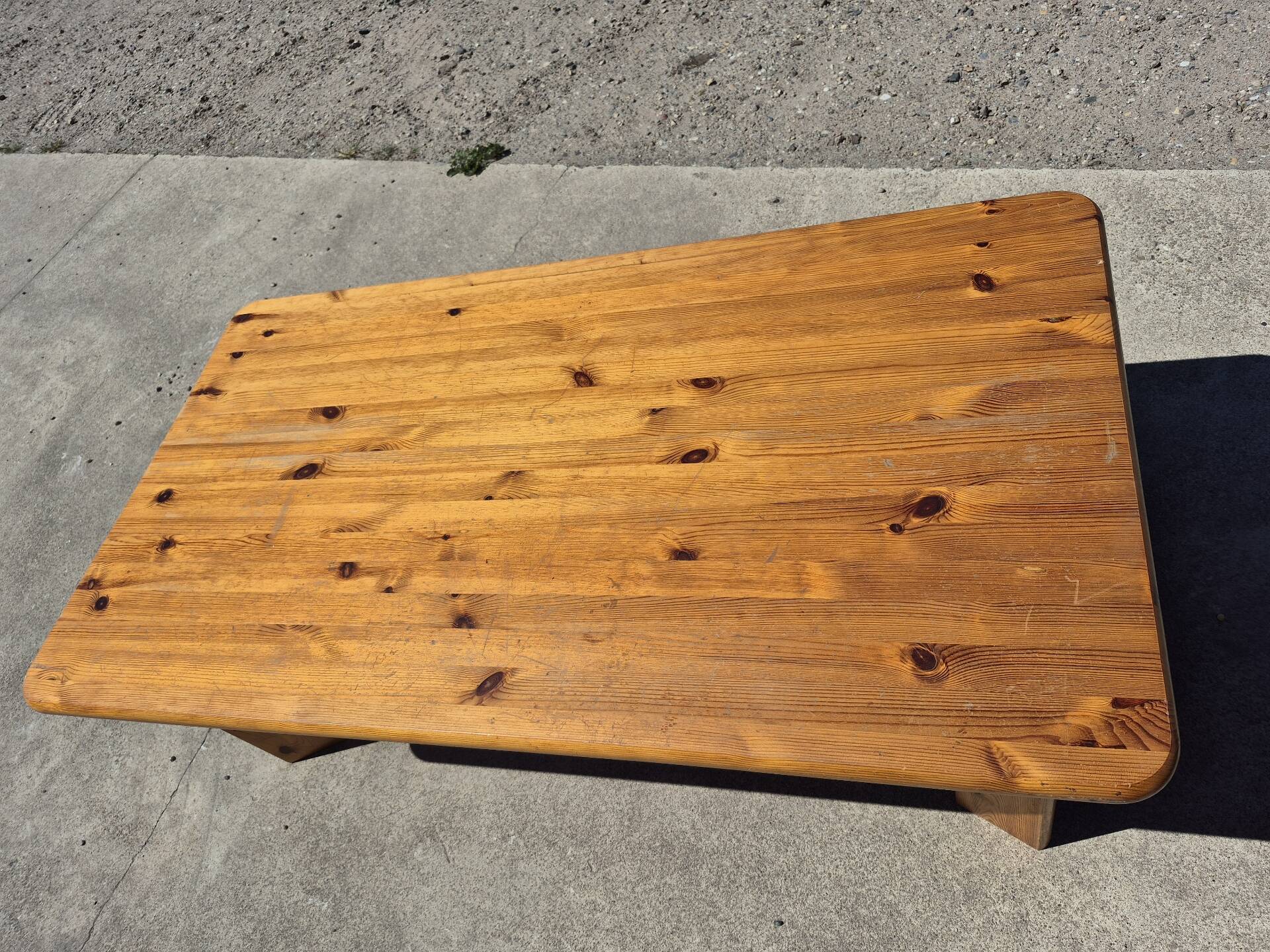 Vintage set pine coffee table and corner table