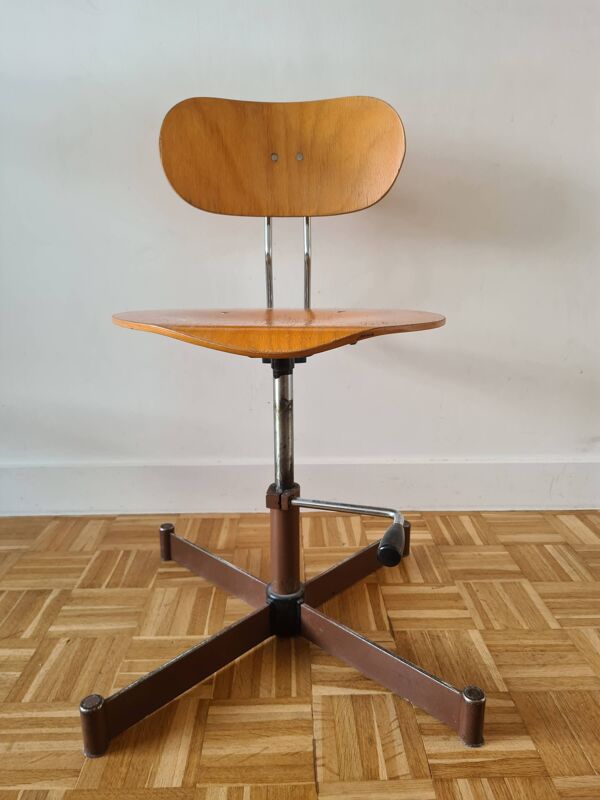 Chaise d'atelier tchécoslovaque Kovona des années 1970