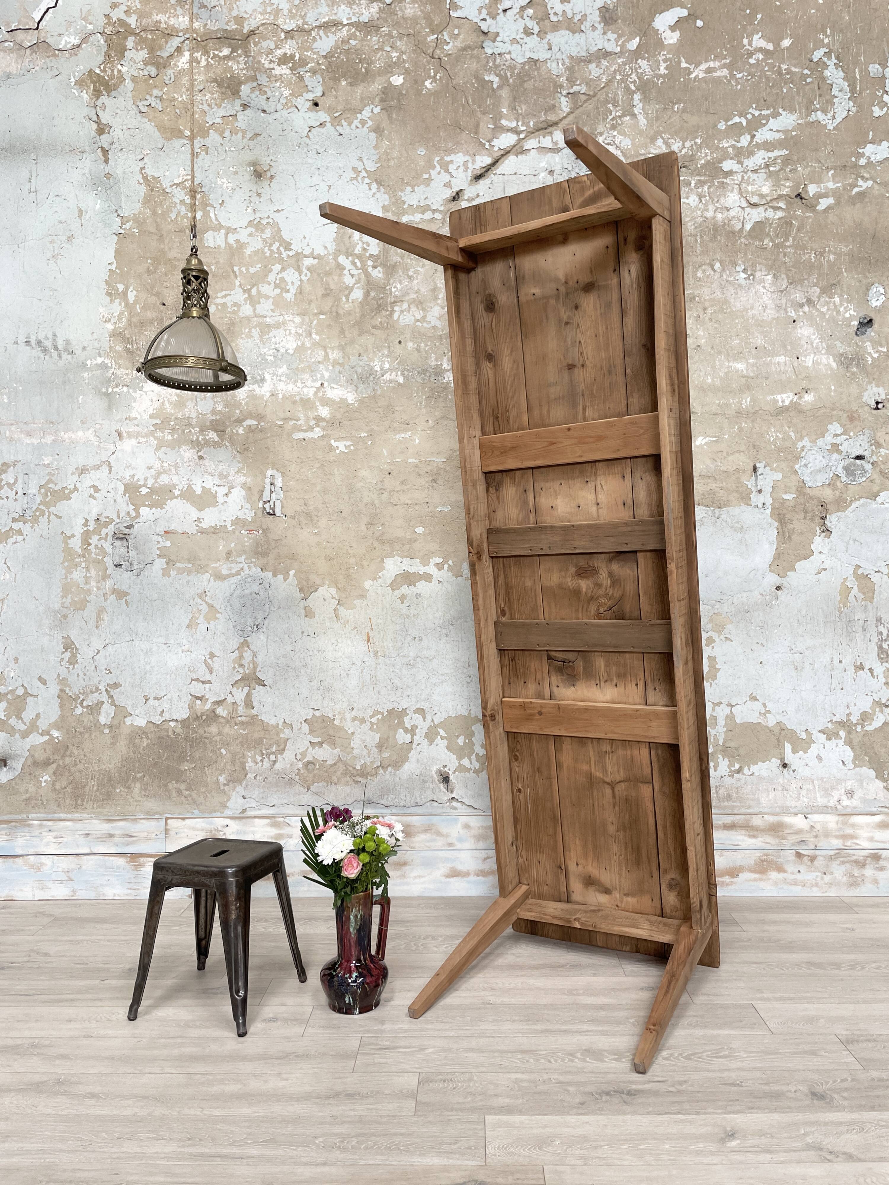 Table de ferme vintage en bois brut