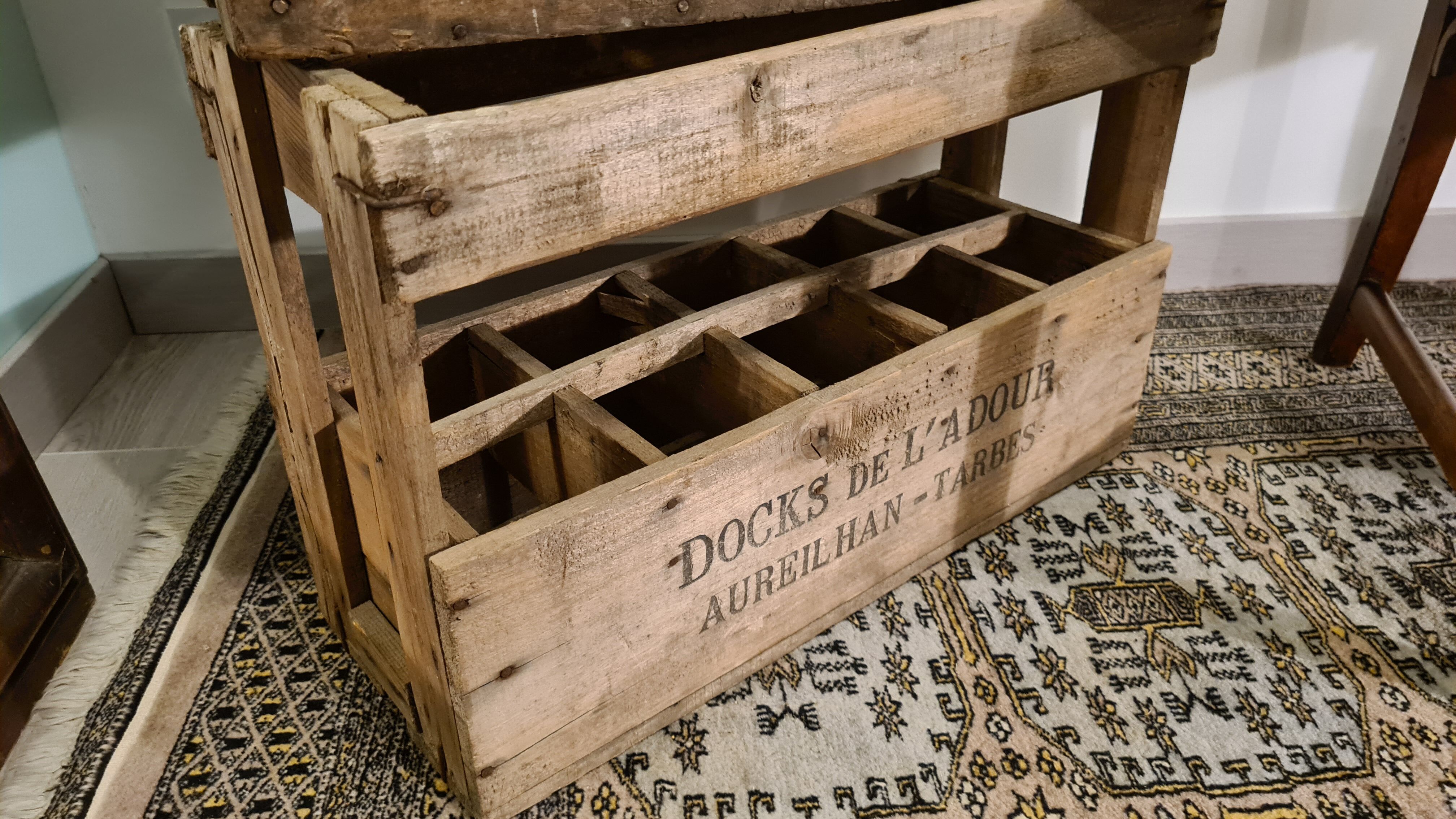 Vintage bottle box docks de l'adour