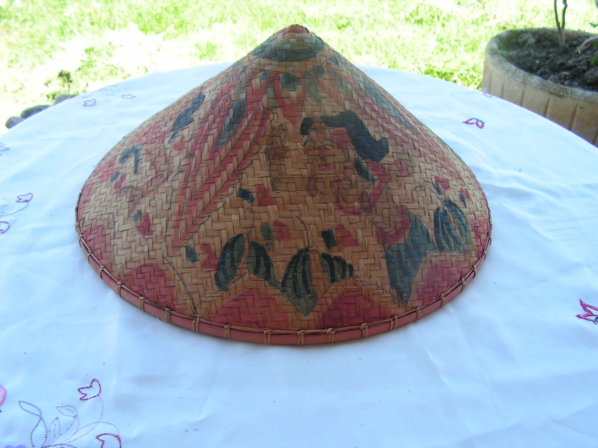 Chinese hat in reed