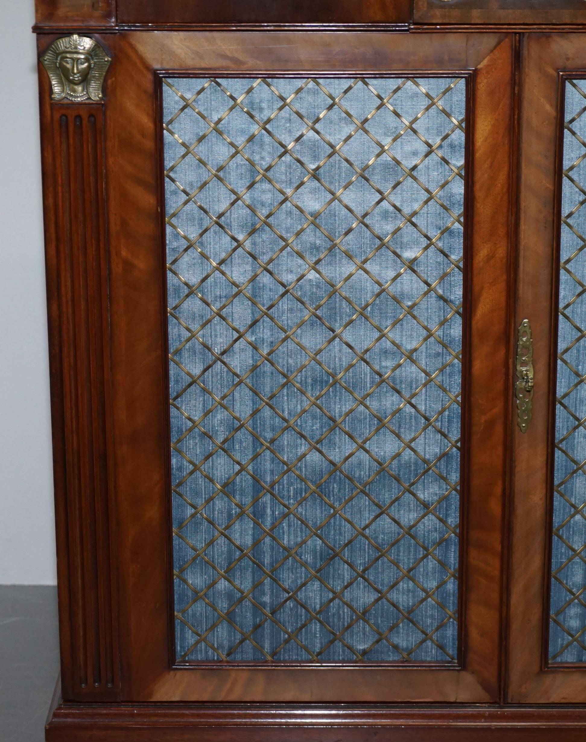 Antique buffet circa 1900 in hardwood and gilded bronze, Egyptian Revival style.