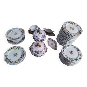 Lot of porcelain / earthenware tableware Charolles