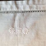 Embroidered tablecloth and 6 embroidered towels