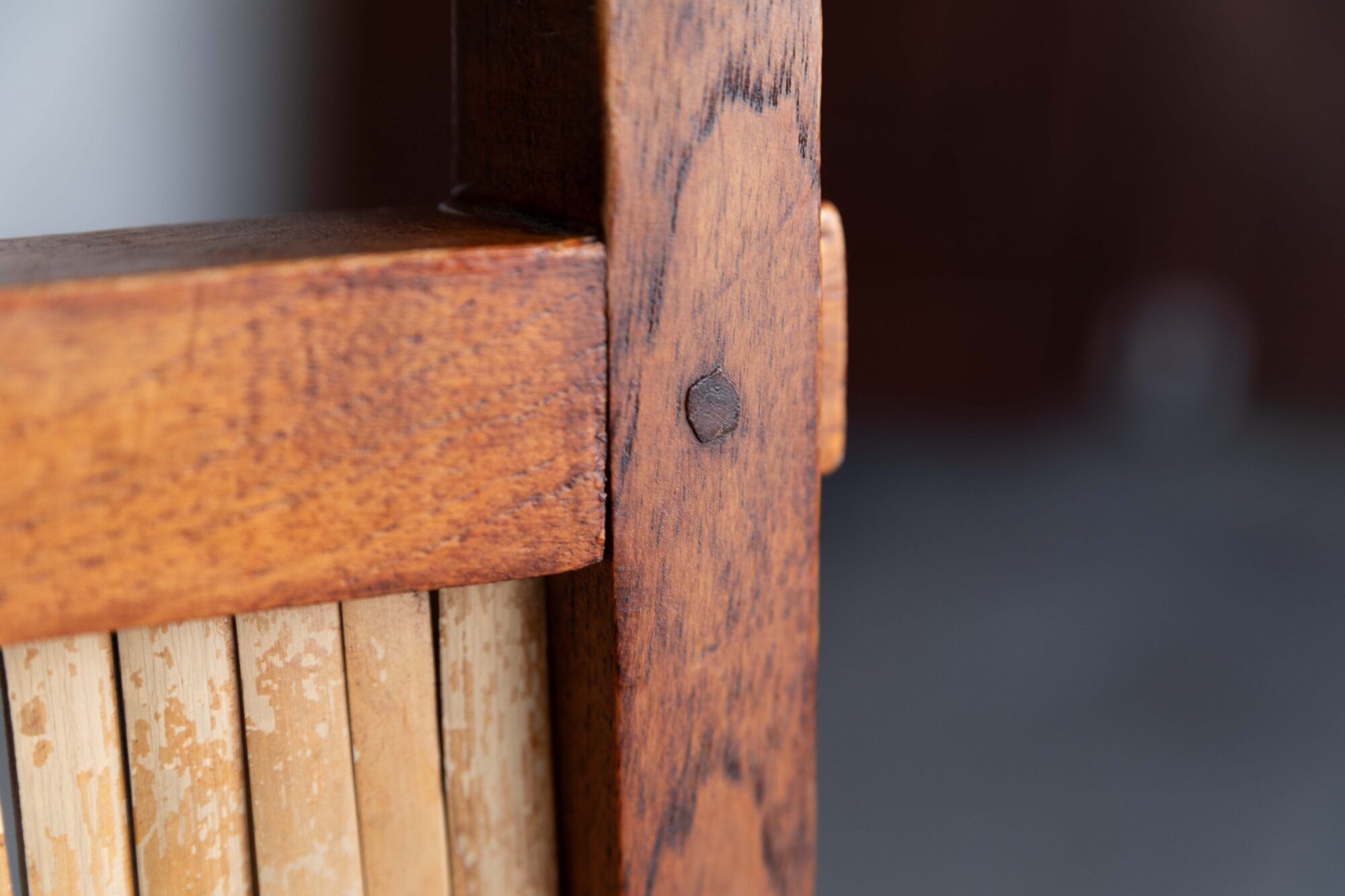 Chaises latérales javanaises