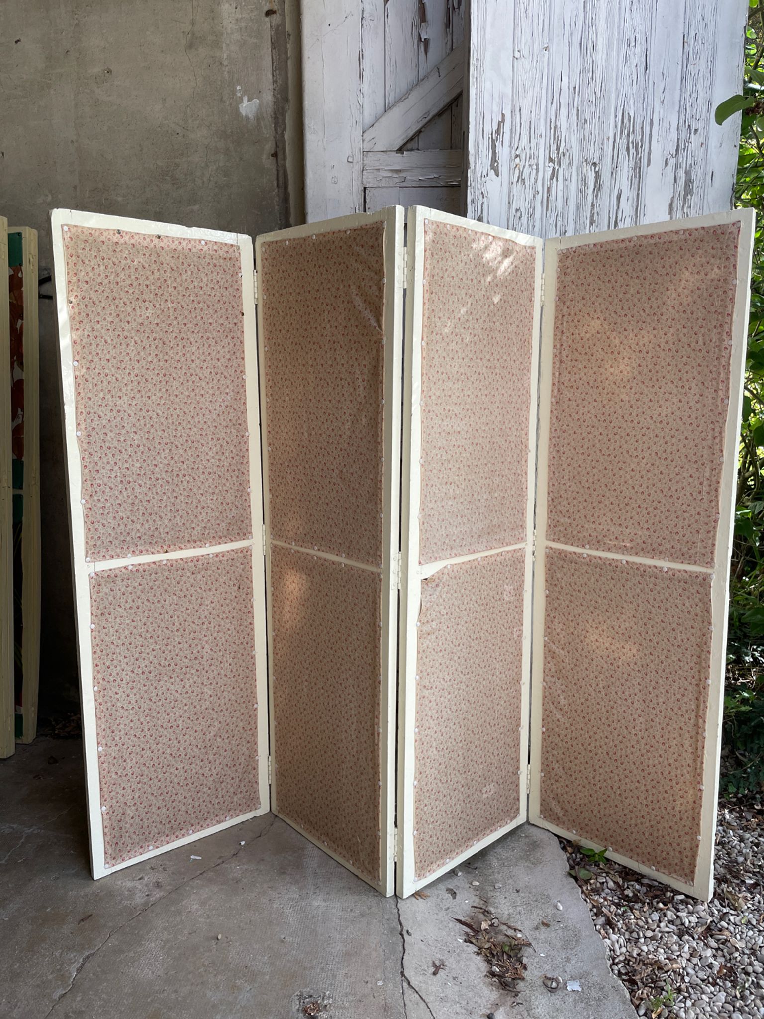 Flower screen