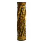 Vase en laiton unique et grand au design brutaliste, fait à la main en décembre 1975.