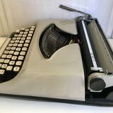 Remington Envoy typewriter
