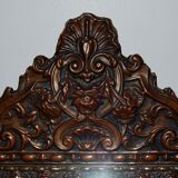 Mirror in Parecloses, Neo-Renaissance style