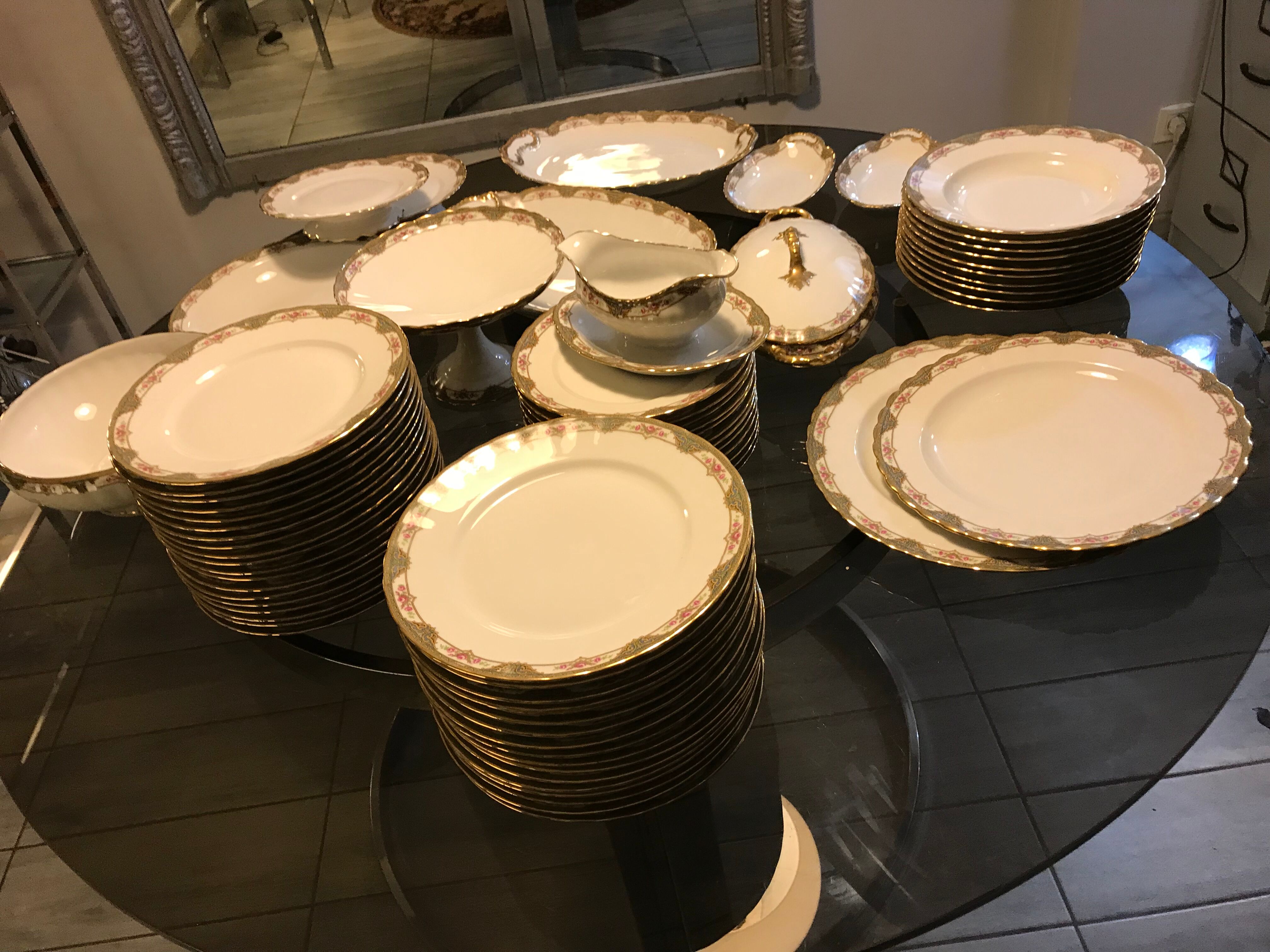 Limoges porcelain table service André François