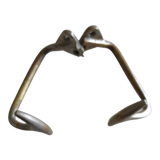Bronze hooks