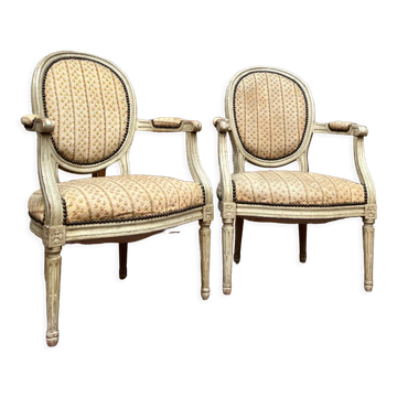 Pair of Armchairs with Back Medallion Lacquered Wood Louis XVI Style XIX Century