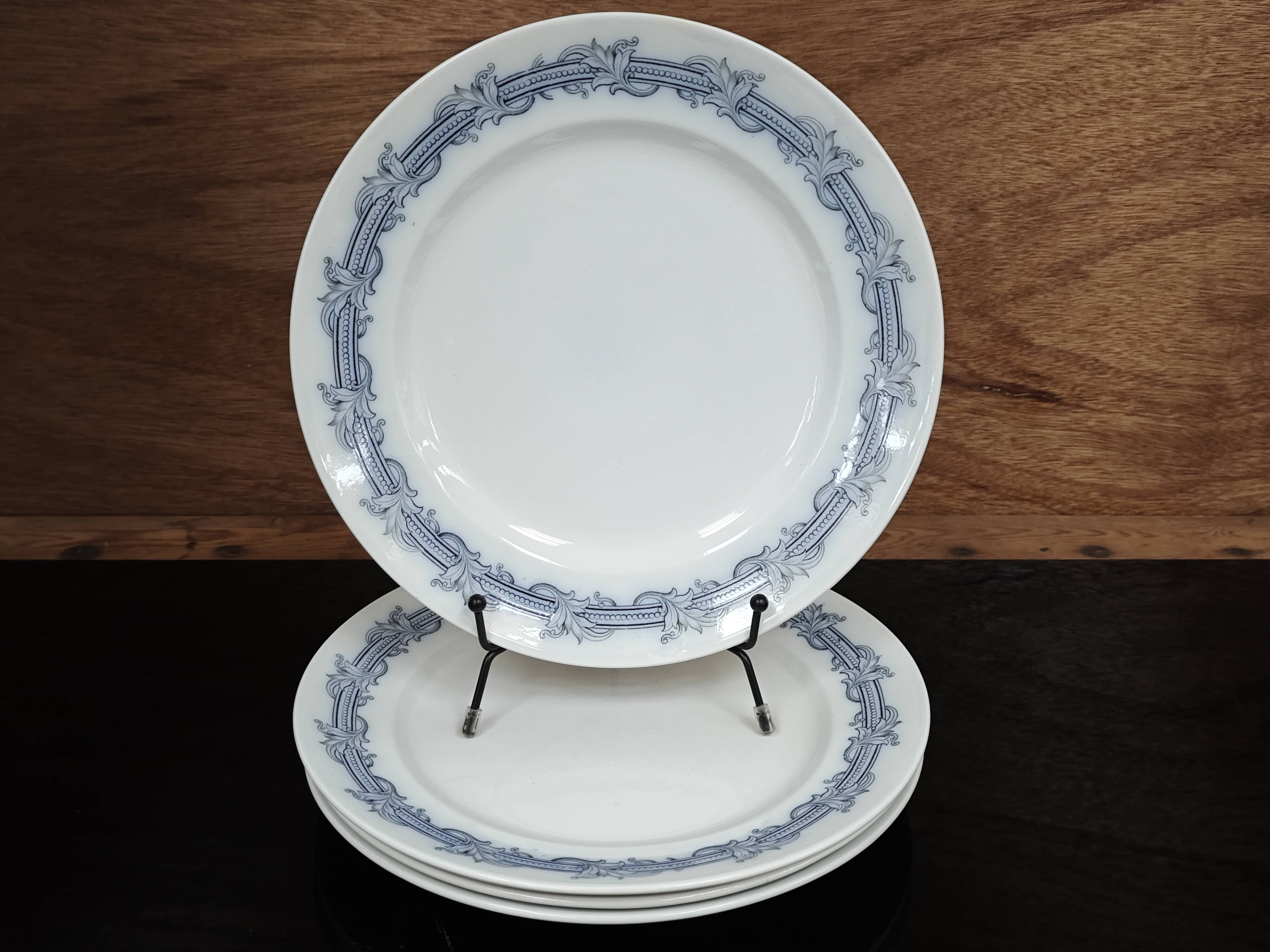 Set of 4 flat plates Terre de Fer Villeroy and Boch "Perlen"